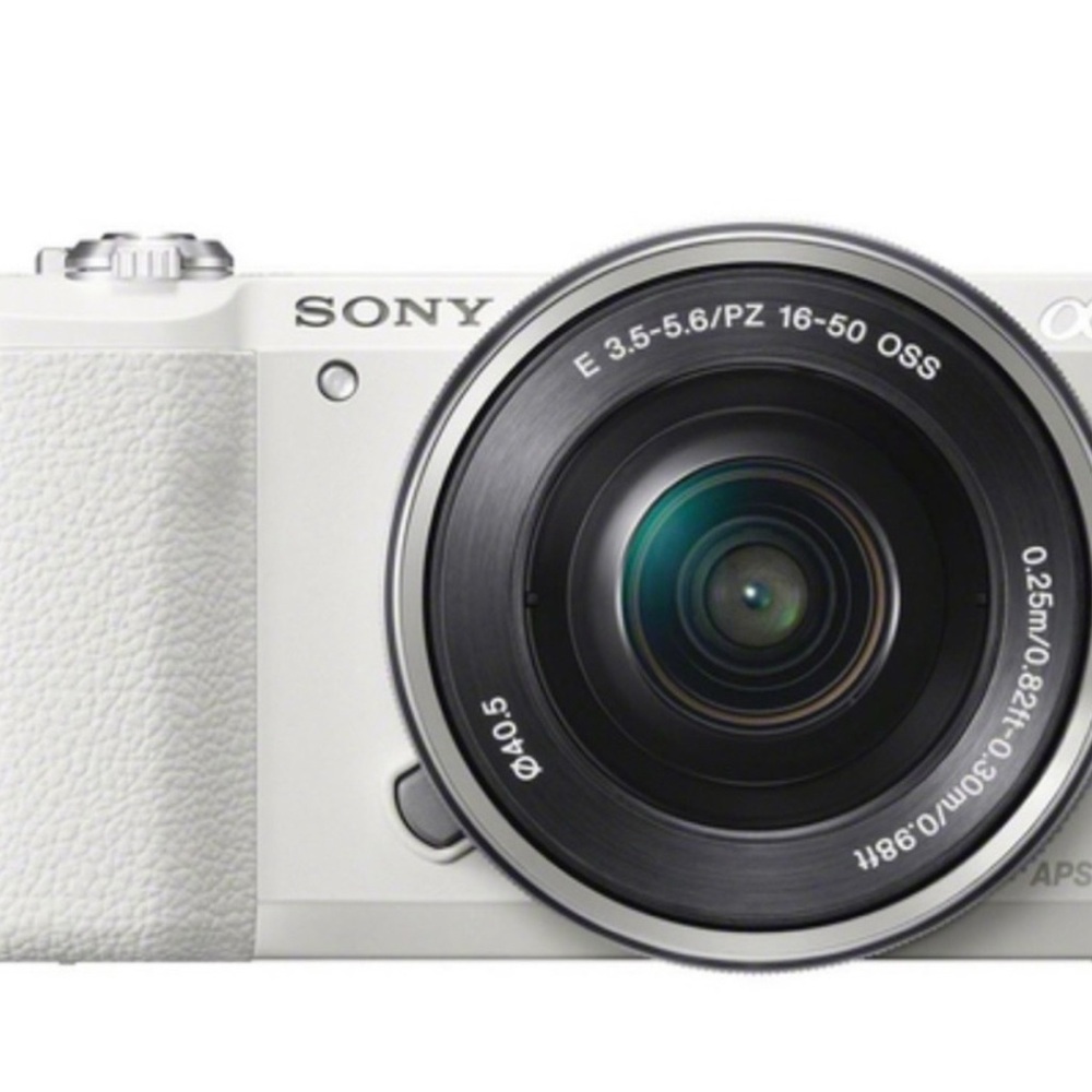 Sony a5100 White Camera with Black Lens. Open to offers !!